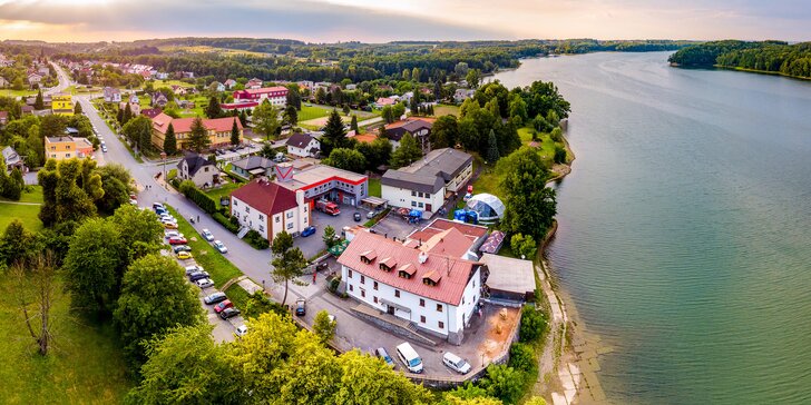 V páru či s rodinou k Těrlické přehradě na Moravě: pobyt s polopenzí v nejstarší krčmě v ČR