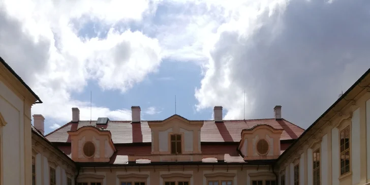 Výlet pro děti i dospělé: zámek Loučeň s labyrintáriem a Zoo Chleby, služby průvodce, vstupy v ceně