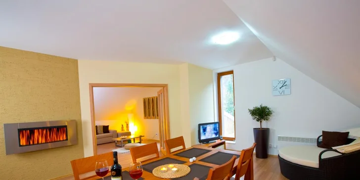 Útulné horské apartmány až pro 8 lidí v srdci Krkonoš: posezení u táboráku i výlety do okolí