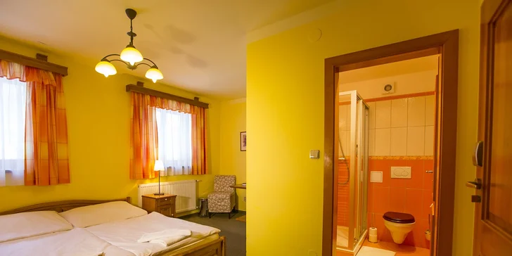 Penzion pod Černou horou: snídaně, bazén i vířivka a sauna, dětské hřiště, půjčení kol