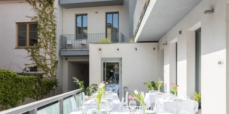 Luxusní pobyt v designovém 4* hotelu v centru Brna se snídaní i polopenzí