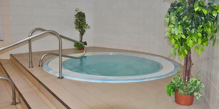 Pobyt v Karlových Varech: vybavené apartmány se snídaní a wellness až pro 6 osob