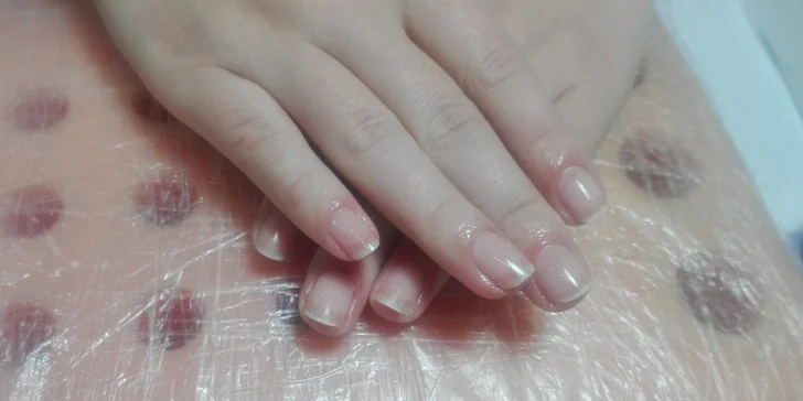 Pečujte o své nehty: manikúra s P-Shine, gel lakem, Shellacem nebo klasickým lakem