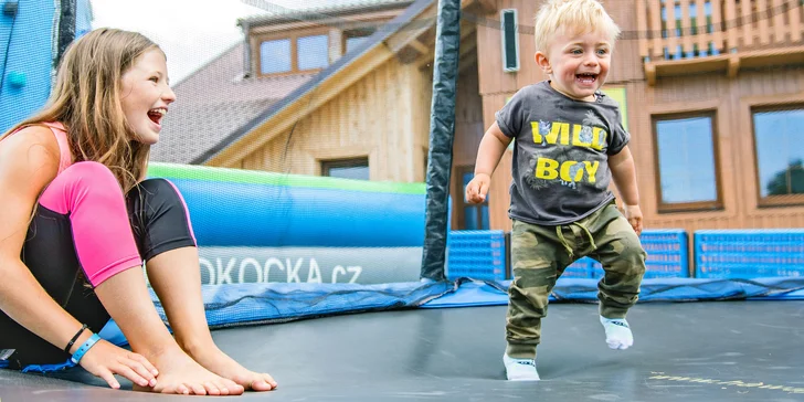 Celý den v dětském parku na Božím Daru a jízdy na káře nebo koloběžce