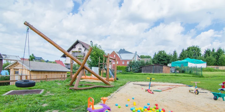 Celý den v dětském parku na Božím Daru a jízdy na káře nebo koloběžce