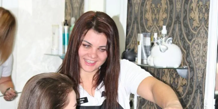 Dámský střih včetně stylingu s možností melíru