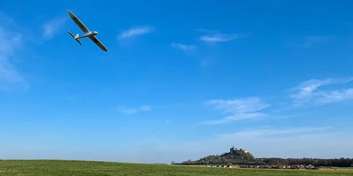 Pilotem RC modelu cvičného letounu nebo větroně, 1 či 2 hodinové lekce