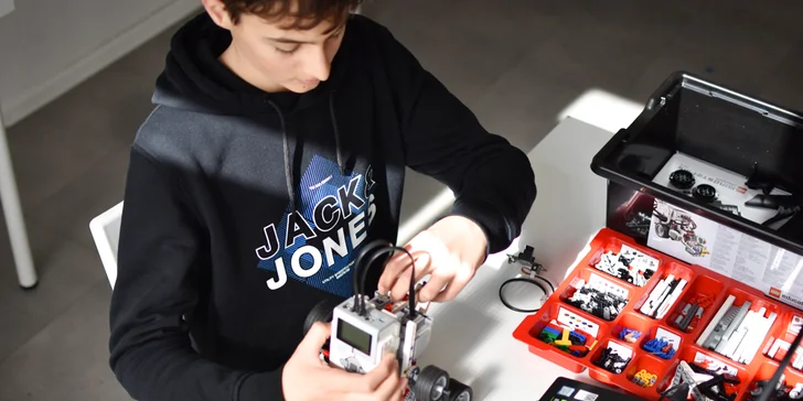 Zkušební hodina nebo měsíční kurz robotiky pro děti od 5 do 13 let