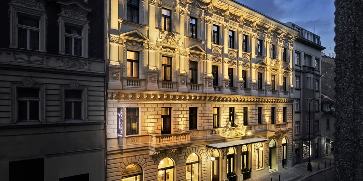 Pobyt v glamour hotelu Cosmopolitan v centru Prahy a snídaně u Zdeňka Pohlreicha
