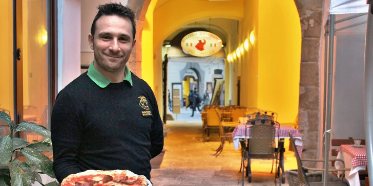 Pizza podle výběru pro jednoho i dva třeba i s pivem nebo Pepsi Colou