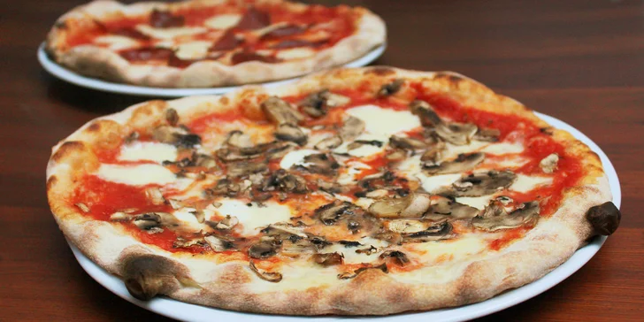 Pizza podle výběru pro jednoho i dva třeba i s pivem nebo Pepsi Colou
