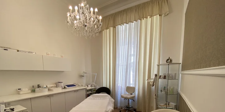 Krásná hned po probuzení: permanentní make-up obočí