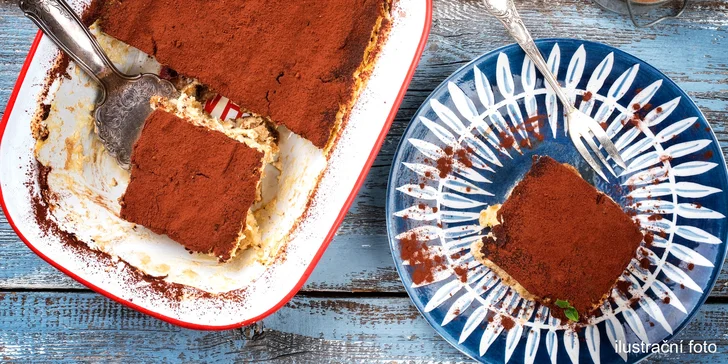 Celý dort tiramisu s sebou: s amarettem, jahodami, nutellou i limoncellem
