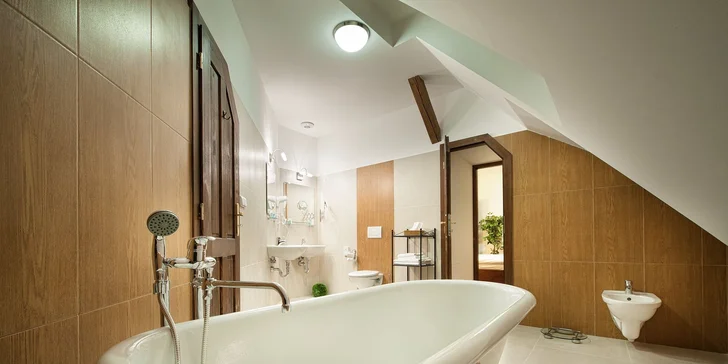 Pobyt v 4* hotelu v Ostravě: se snídaní, polopenzí i vstupem do wellness