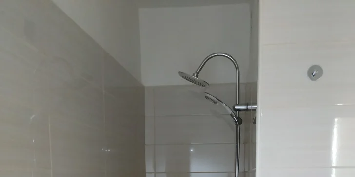 Harmonizující celotělová masáž nahřátým olejem a indická masáž hlavy