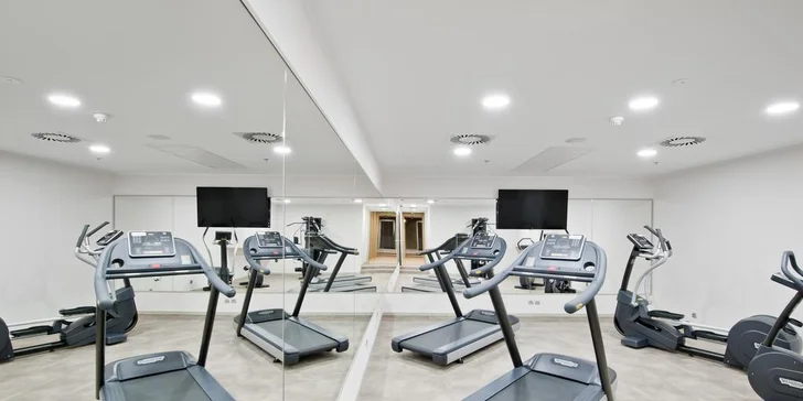 Královský relax: 2 hodiny ve spa a fitku Hotelu Royal Prague pro 1 či 2 osoby