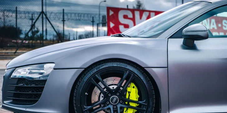 Užijte si opravdovou rychlost: spolujízda v Audi R8 na 30, 60 nebo 120 minut