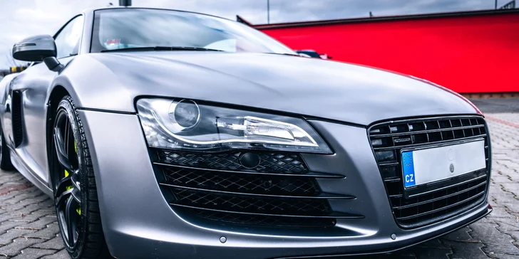 Užijte si opravdovou rychlost: spolujízda v Audi R8 na 30, 60 nebo 120 minut
