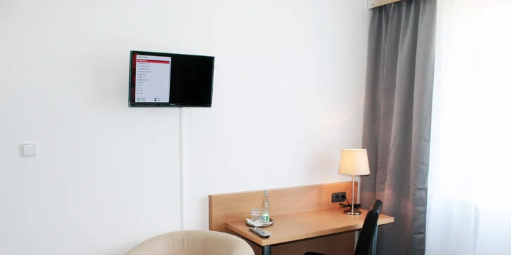 Relax v čisté přírodě Bílých Karpat: horský hotel s bazénem, polopenze i procedury