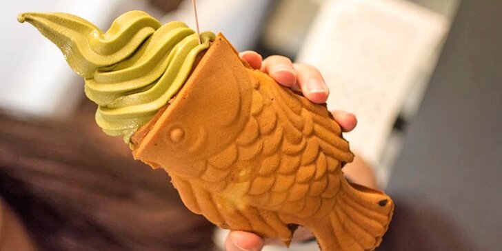 Waffish: vaflová pochoutka z Japonska se zmrzlinou, ovocem a polevou
