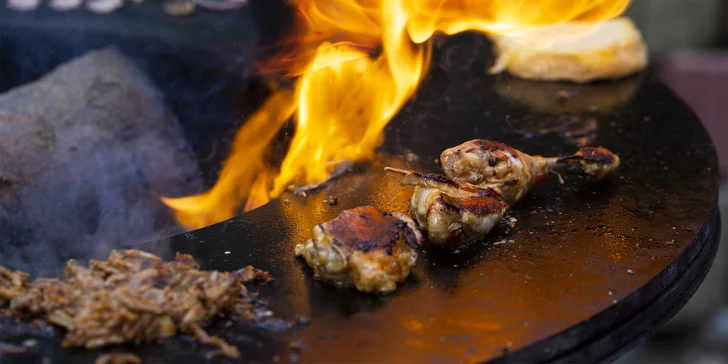 Gastrozážitek z venkovního grilu: skvělá večeře nebo all you can eat