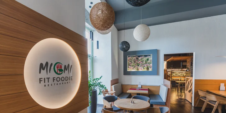 Restaurace v centru Zlína: hovězí rump steak s pečenými brambory grenaille