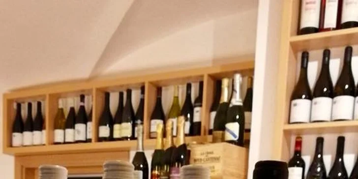 Pochutnejte si: grand tapas talíř pro 2 osoby i červené nebo bílé víno