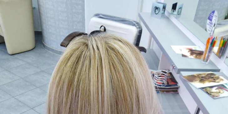 Profesionální barvení se střihem a konečnou úpravou pro všechny délky vlasů