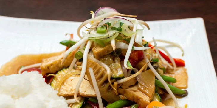 Bún bò nam bộ, kuřecí pad Thai, phở bo nebo kuřecí curry pro 1 i 2 osoby v centru