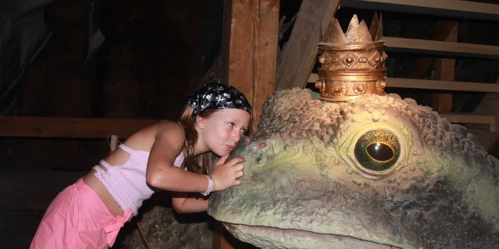 Vstup do strašidelného zámku Draxmoor s fantastickou expozicí a 3D kinem