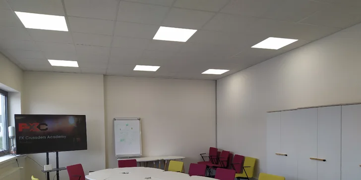 Kurzy líčení a filmového make-upu pro začátečníky