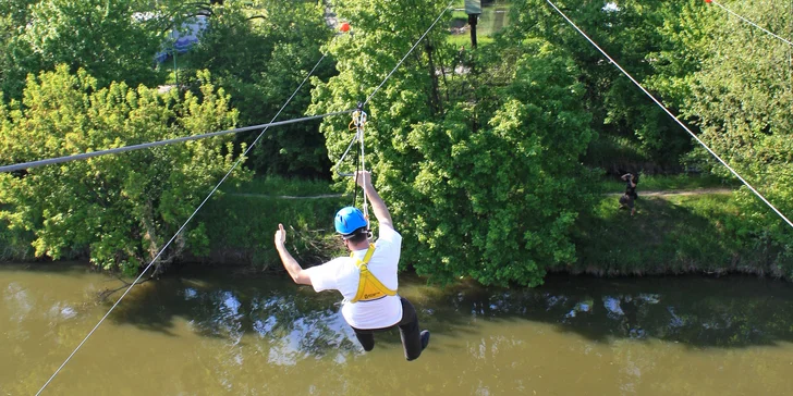 Adrenalinová jízda 60m lanovkou přes Baťův kanál: jednou i třikrát tam a zpět, pro děti i dospělé