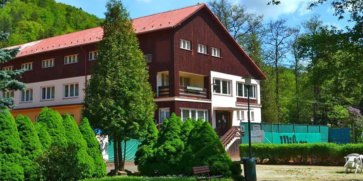 Pohoda v Karlových Varech: bufetové snídaně, sportovní areál i procházky