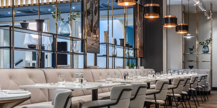 Moderní hotel v secesní budově blízko Václavského náměstí: snídaně i poukaz do baru
