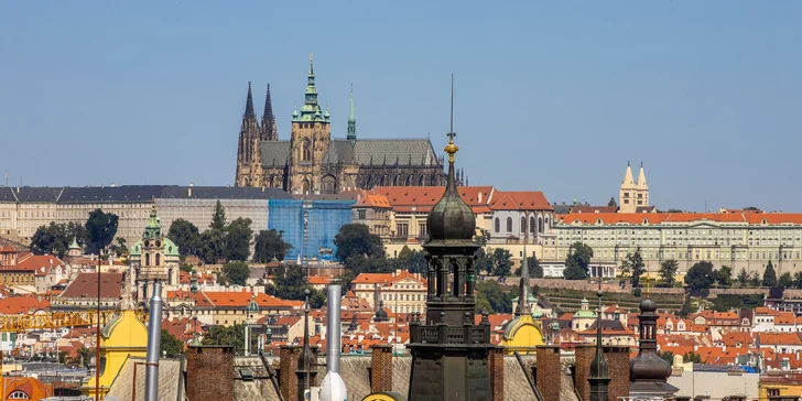 Moderní hotel v secesní budově blízko Václavského náměstí: snídaně a kredit na služby