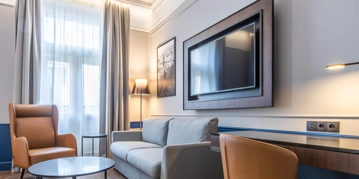 Moderní hotel v secesní budově blízko Václavského náměstí: snídaně a kredit na služby