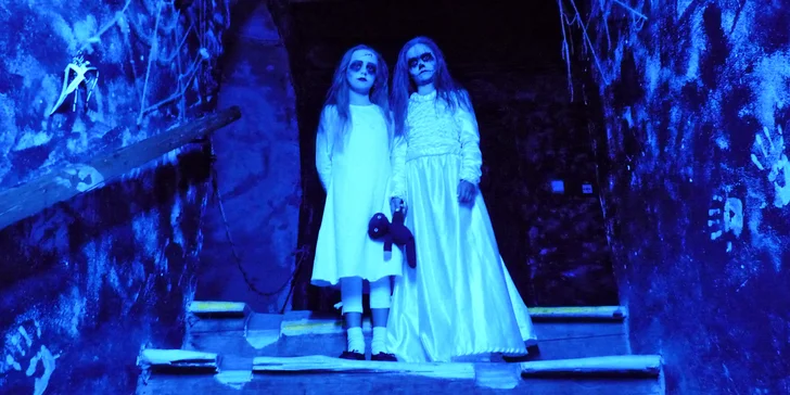 Vstup do strašidelného zámku Draxmoor s fantastickou expozicí a 3D kinem
