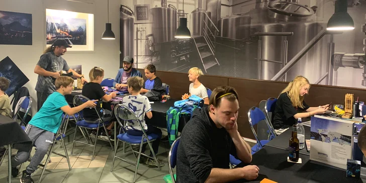 Léto hrou: deskoherní příměstský tábor pro děti ve věku 7-15 let