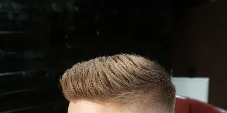 Buďte za elegána: úprava vousů a střih pro dospělého i dítě v barber shopu