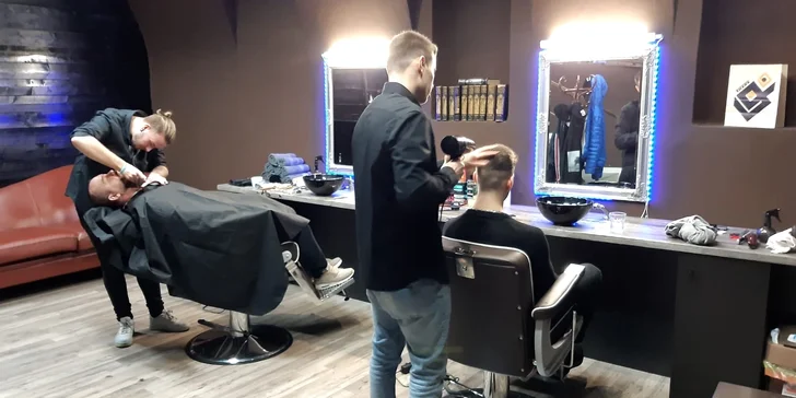 Buďte za elegána: úprava vousů a střih pro dospělého i dítě v barber shopu