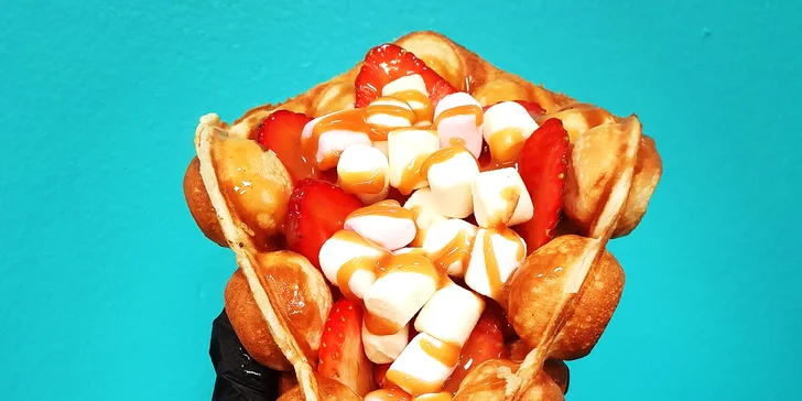 Sladká bubble waffle se 3 druhy zdobení podle výběru i s frappé či limonádou
