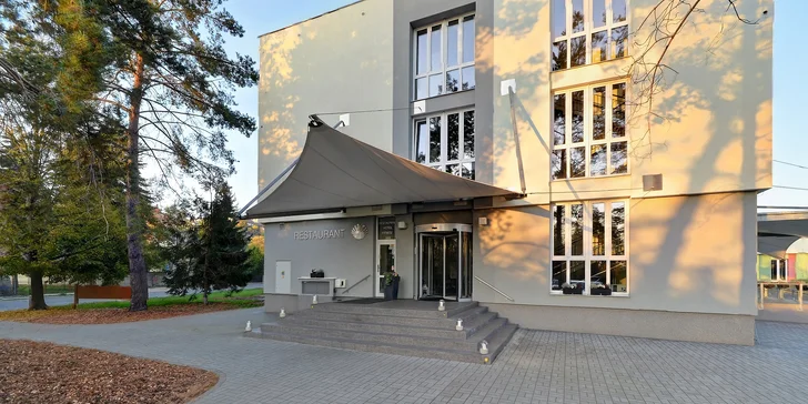 Víkendový pobyt v Benátkách nad Jizerou: oceněný hotel, jídlo a výlety