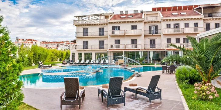 Luxusní hotel ve slunné Dalmácii: polopenze i neomezený wellness