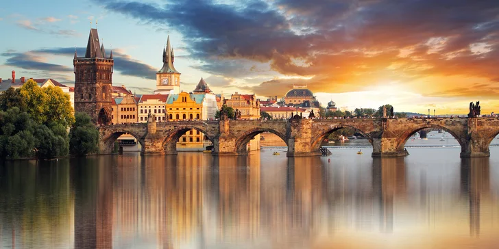 Pobyt pod Petřínem: zrekonstruovaný hotel, výhled do Kinského zahrady a snídaně