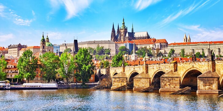 Jednodenní výlet do Prahy s průvodcem a vstupenkami: Pražský hrad, Zlatá ulička i židovská čtvrť