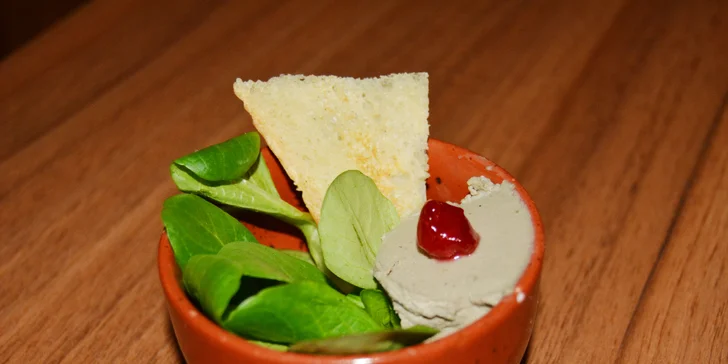 6chodové degustační menu pro 2 osoby: uzený pstruh, panenka i kachní prso