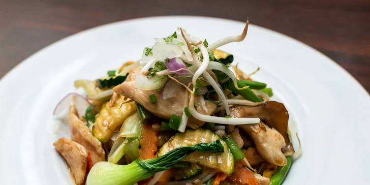 Bún bò nam bộ, kuřecí pad Thai, phở bo nebo kuřecí curry pro 1 i 2 osoby v centru