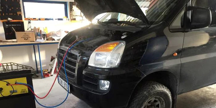 Svěží vítr v autě: servis, dezinfekce ozonem a naplnění klimatizace včetně 400 g chladiva
