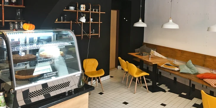 Sety pro milovníky asie: 24 nebo 46 ks sushi s lososem, krabem i avokádem a wakame salát