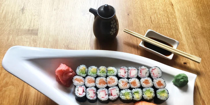 Sushi menu i s polévkou nebo minizávitky: 24 až 53 kousků